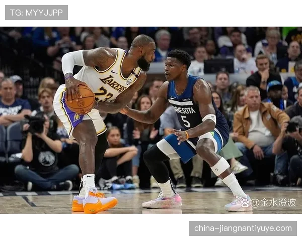 巴克利篮下强攻效率提升超张伯伦，改变球队内线攻击结构