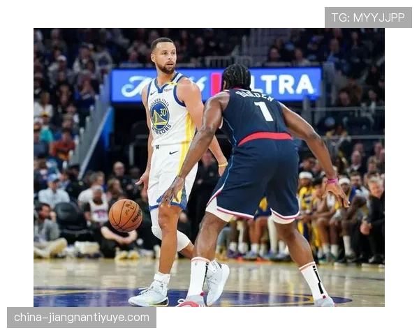 库里三分命中率相比哈登提升显著 提升勇士进攻节奏